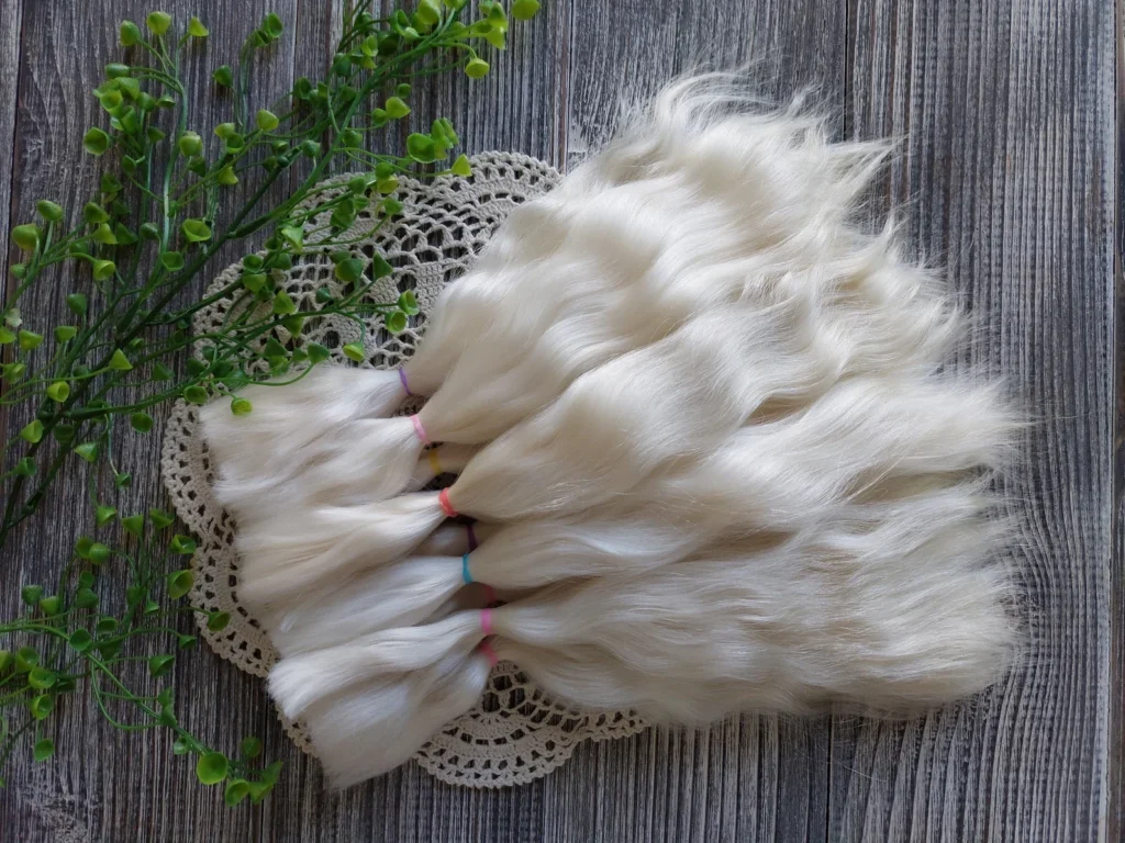 Pelucas de mohair hechas a mano para muñecas Witdiy