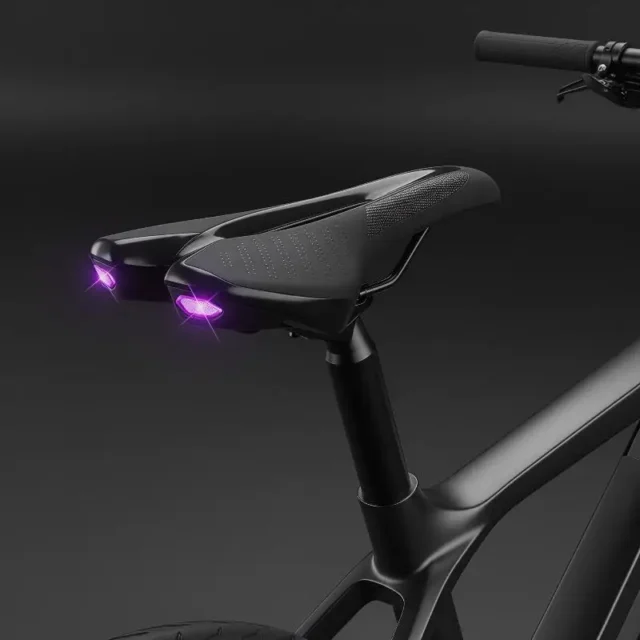 Luz trasera USB para bicicleta — diseño transpirable