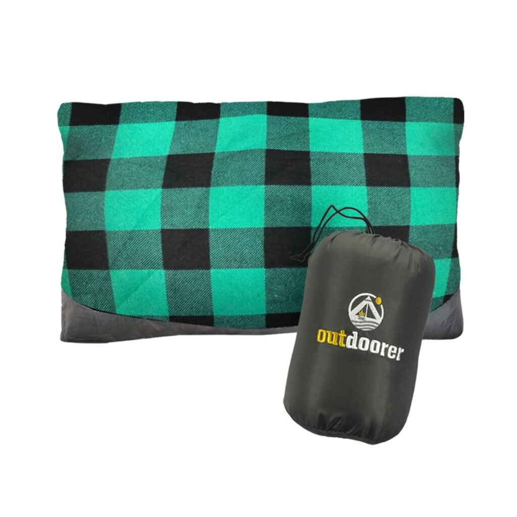 Outdoorer Almohada y cojín de camping en verde - Almohada de viaje ligera con tamaño de